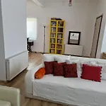 Apartamento Anna's Politiká