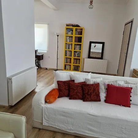 Apartamento Anna's Politiká